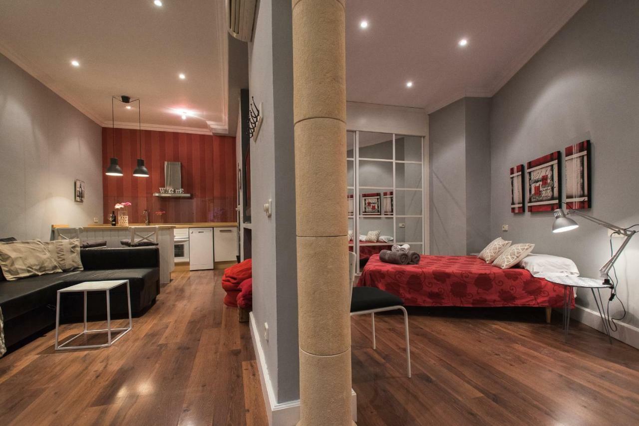 סביליה Divi Apartments Martinez Montanes מראה חיצוני תמונה