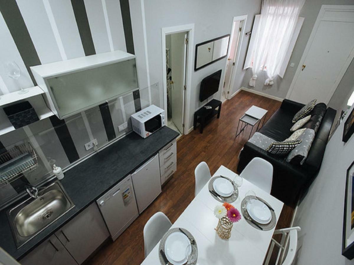 סביליה Divi Apartments Martinez Montanes מראה חיצוני תמונה